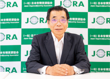 写真：牛久保明邦会長